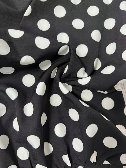 Plus Size V‑Neck Blouse – Lightweight, Breathable Polka Dot Contrast Sleeve Top
