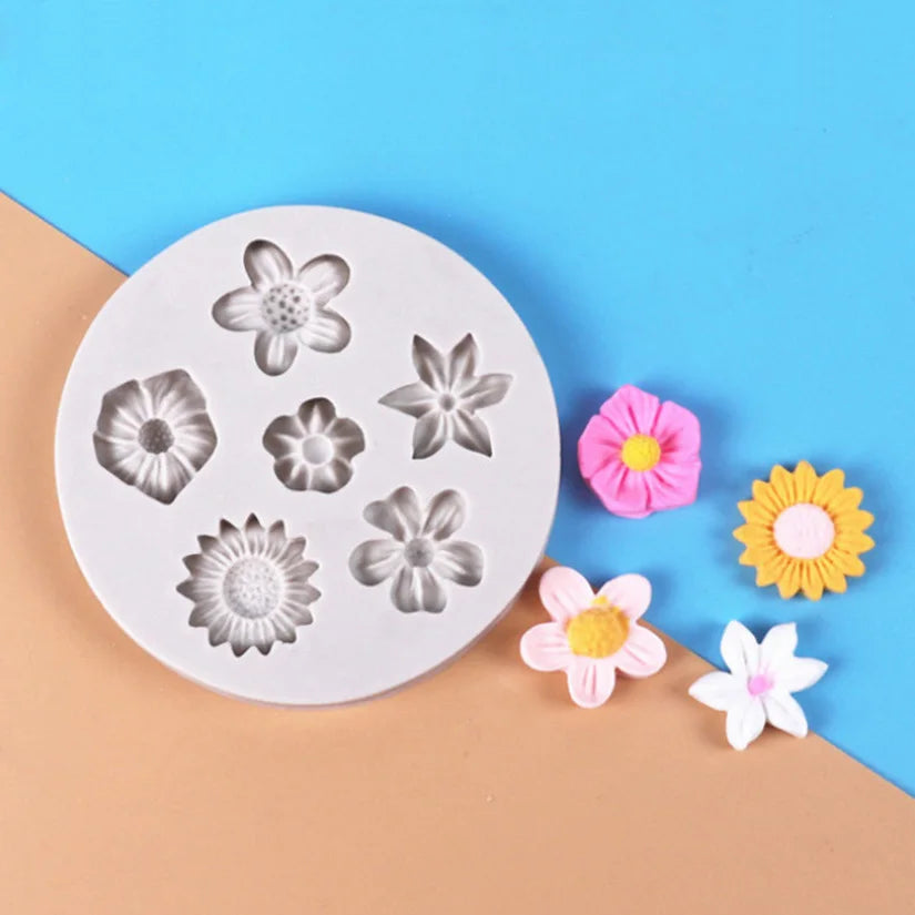 Daisy Wild Chrysanthemum Rose Flower Silicone Mold Sugarcraft Chocolate Cupcake Baking Mold Fondant Cake Decorating Tools