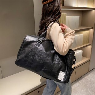 Large‑Capacity Travel &amp; Sports Crossbody Bag (LRDA502)