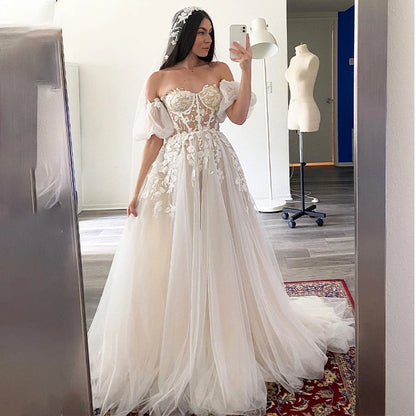 Short Puff Sleeves 3D lace Wedding Dresses Champagne Liner Tulle Appliques Formal Bridal Gowns