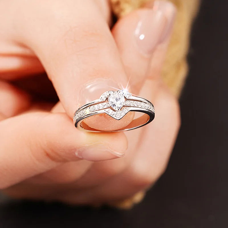 Romantic Heart Zirconia Wedding Band (Women’s Cute/Romantic Love Ring)