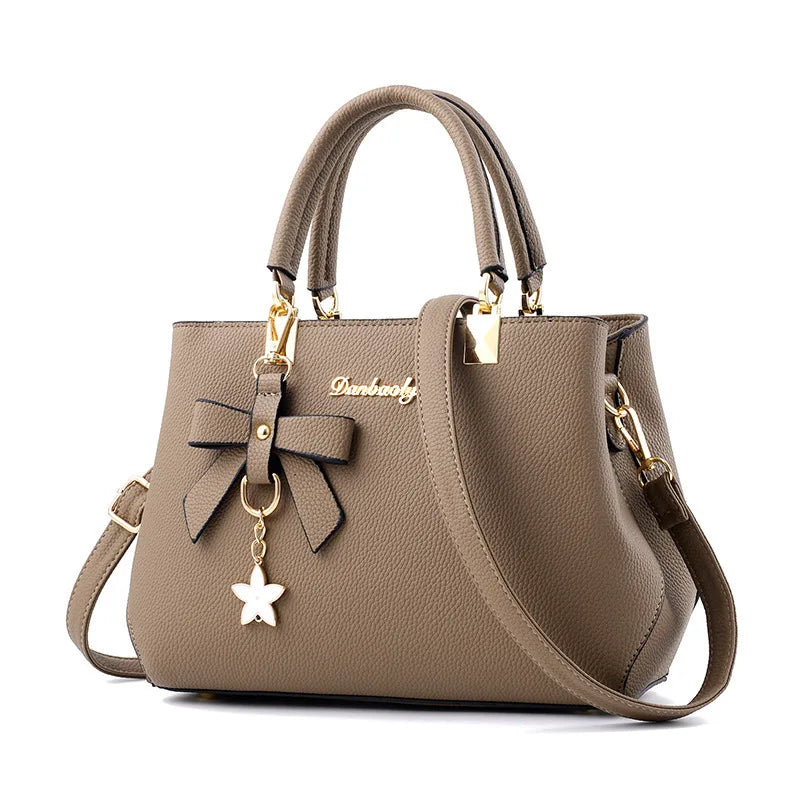 Elegant Messenger Bag – Flower Pendant Shoulder Tote