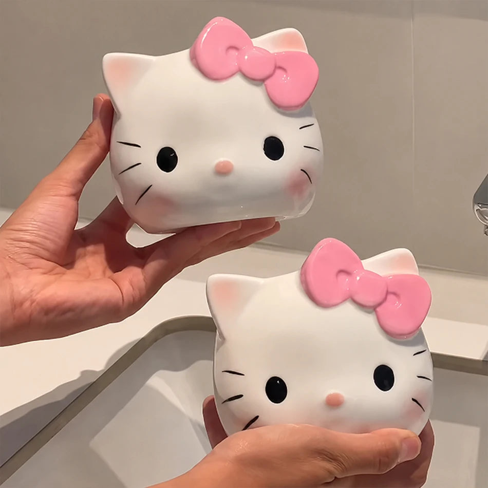 Hello Kitty / My Melody Pen Container & Brush Holder