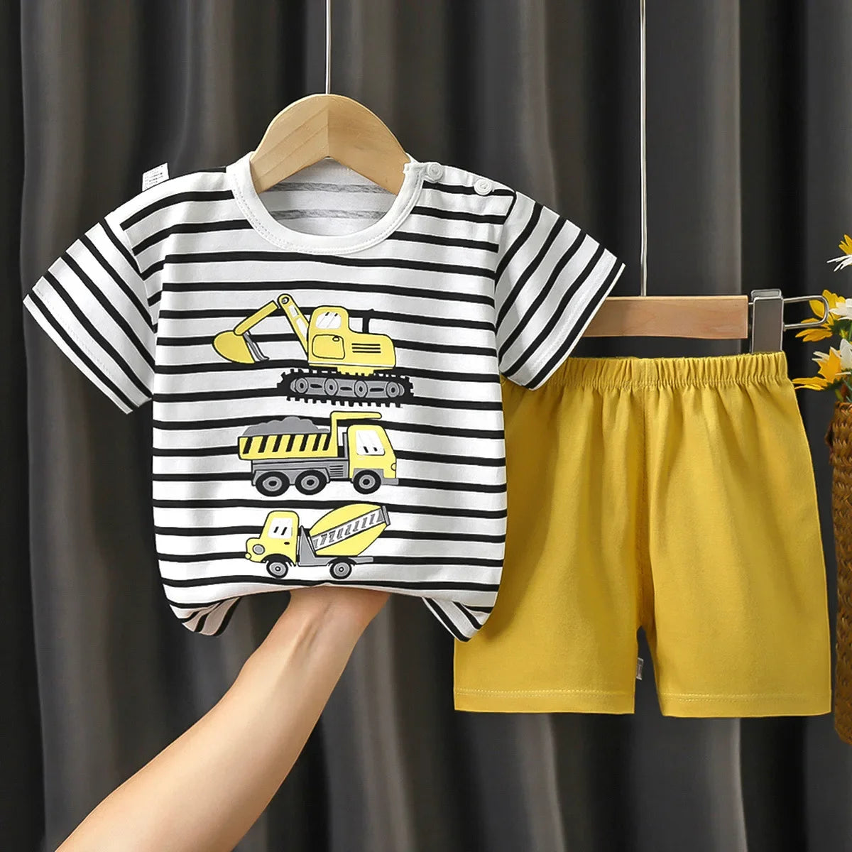 Casual Baby Boy Short Sleeve Sports T-shirt and  Shorts Set