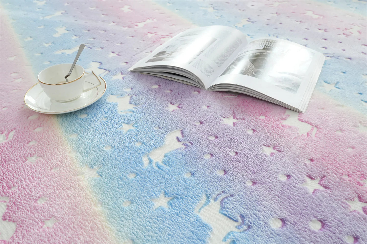 Multicolour Stars Pattern Glow in The Dark Area Rug Horse Area Rug Living Room Carpet Luminous Area Rug Indoor Rugs for Children