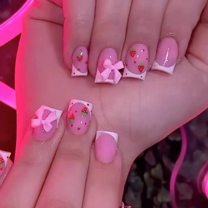 24Pcs French Pink Press on Nails Short Square Head Fake Nails with Flower Rhinestone Design Wearable Finished False Nail Tips