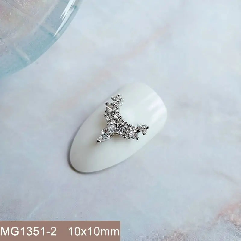 10pcs/lot Luxury No Fading Bow Butterfly Arc Nail Art Parts Zircon Crystal Manicure Nails Accesorios Supplies Decorations Charms