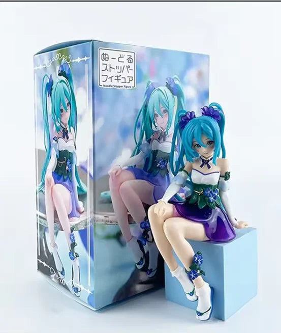 Cute Plastic London Girl / Gorjuss‑Style Figure (6.5cm)